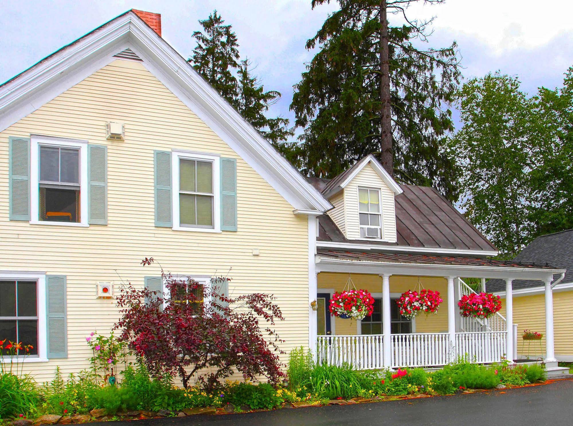 The Shire Woodstock Hotel Exterior photo